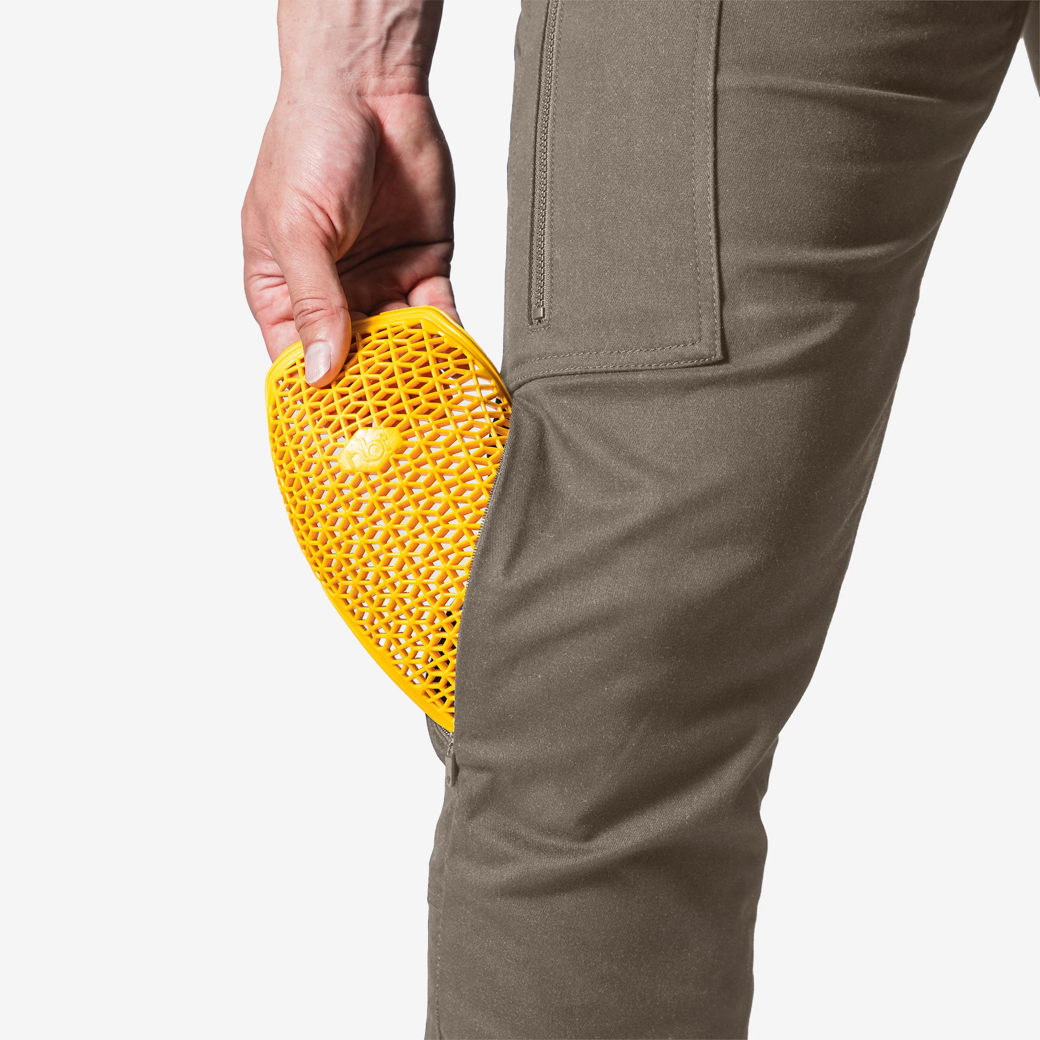 Scout Slim Cargo Pant - Image 16